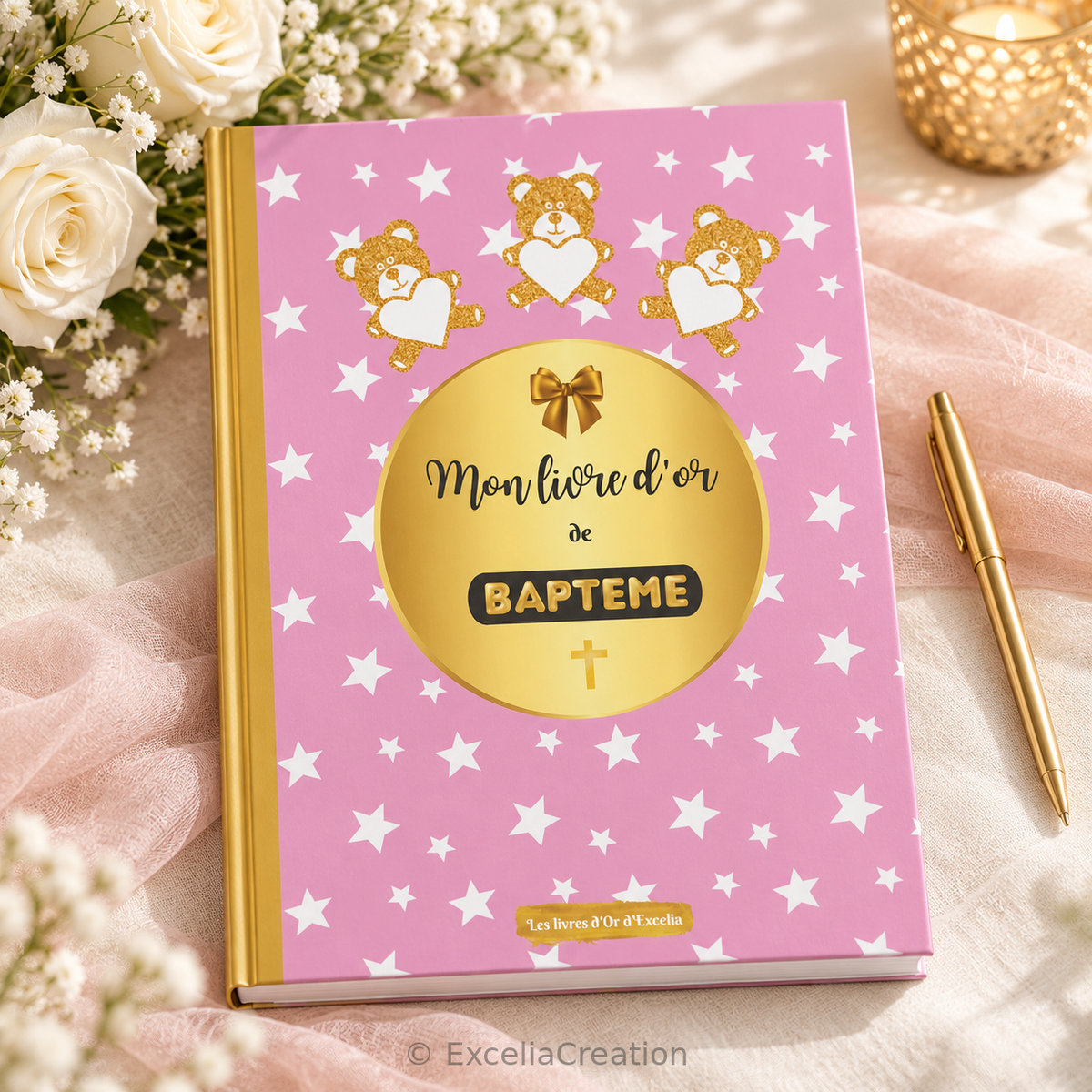 Couverture du livre d’or de baptême rose princesse sur une table décorée