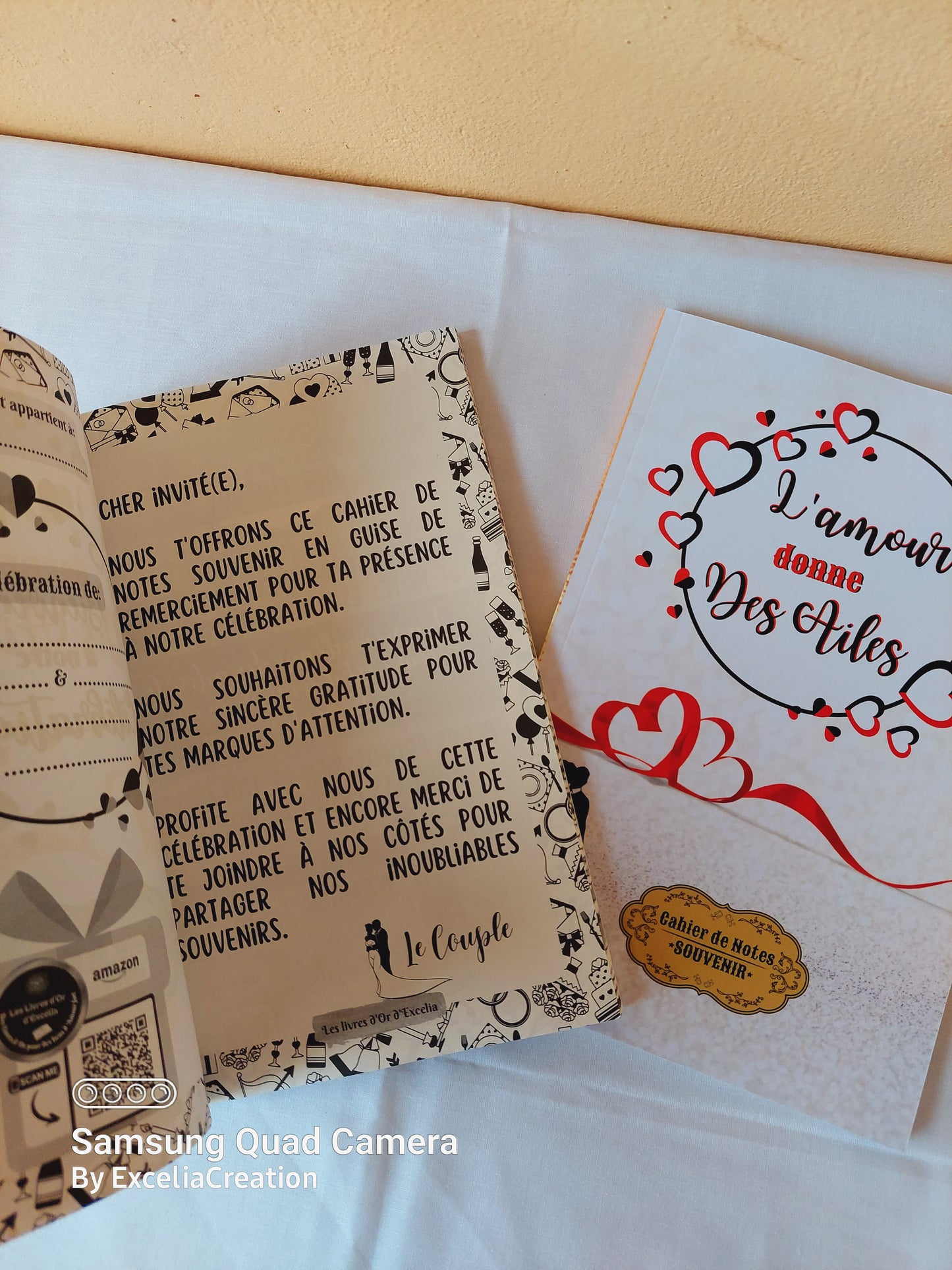 Cahier de Notes Souvenir - Cadeau invité à Offrir en guise de Remerciements: Pour dire Merci et Faire Plaisir à vos invités - L'amour donne des ailes